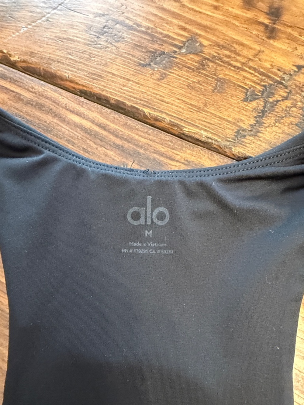 ALO Yoga Black Racerback Padded Sports Bra. Size Medium. Like new - Picture 2 of 7
